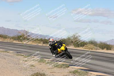 media/Nov-16-2025-Race Pace (Sun) [[8c5fa54630]]/Non Verified Riders (1st 20 Minutes)/3-Turn 3 Inside (11am)/